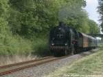 50 3501 und PRESS 346 001 aus Bergen auf Rgen kommend mit ziel Lauterbach Mole kurz vor dem Putbusser Bahnhof am 31.5.15