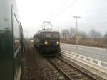 242 001 beim Kopfmachen im Bahnhof Calbe (Saale) Ost am 2.3.19