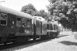 114 703 (203 230) und 86 1744 bei der Ausfahrt im Bahnhof Lauterbach (Rgen) am 30.7.21