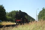 86 1744 und 114 703 (203 230) mit Ziel Lauterbach Mole Bei der Vorbeifahrt an der Ortschaft Alt Sassitz am 30.7.21