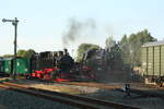 86 1744 und 99 782  im Bahnhof Putbus am 30.7.21