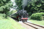 114 703 (203 230) und 86 1744 unterwegs nach Bergen auf Rgen bei der Durchfahrt am ehemaligen DDR Haltepunkt Pastitz am 31.7.21