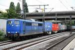 151 131-0 fuhr mit einen containerzug durch hh-harburg,02.08.19