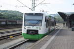 VT 335 der ErfurterBahn verlsst den Bahnhof Saalfeld (Saale) in Richtung Leipzig Hbf am 1.6.22