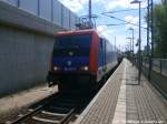 482 037-9 der InfraLeuna beim durchfahren des Bahnhofs Halle-Ammendorf am 13.5.15