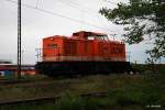 LOCON 203 mit einen leeren containerzug,aufgenommen in hamburg süd am 18,05,14