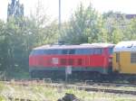 MEG 304 (218 390) mit einem Messzug im Bahnhof Delitzsch unt Bf am 3.8.15