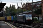 ES 64 F4-806 ist mit einen kastenzug am 31.10.14 durch hh-harburg gefahren