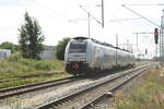 4746 805 bei der Einfahrt in den Bahnhof Bergen auf Rgen am 30.7.21