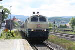 218 472 bei der Einfahrt in den Bahnhof Wernigerode Hbf am 2.6.22