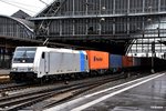 185 687-1 ist mit einen kastenzug durch bremen gefahren,22.03.16