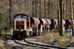 295 004-6 schob einen schotterzug nach koops,01.04.19