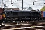 266 111-4 stand mit einen containerzug in venlo,20.09.16