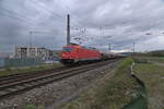 Rhc 185 z86 mit Brankkohlenstaubwagons durch Heddesheim/Hirschberg gen. Edingen fahrend am 24.3.24