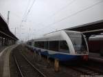 UBB GTW 2/6 mit ziel Barth bei der Ausfahrt aus AStralsund Hbf am 13.10.13