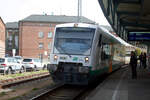 VT 566 der Vogtlandbahn als RB1 mit ziel Sokolov im Bahnhof Zwickau(Sachs) Hbf am 30.3.24