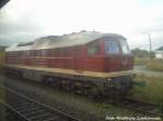 Am 15.9.12 war Die WFL 231 in Miltzow beim entladen der Bahnbauschttgutauffangwagen /Foto entstand ausm Fahrenden RE3