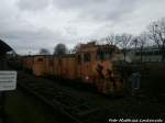 Schmalspur-Schneeschleuder und Schneepflug abgestellt im Bahnhof Wernigerode-Westerntor am 21.12.14