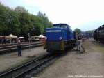 RBB 251 901 Rangiert den Sonderzug wieder zurck zum Bahnhsteig in Putbus am 11.5.13