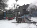 RüBB Mh 53 Abgestellt und RüBB Mh 52 bei seiner Betriebspause im Kleinbahn BW Putbus am 28.1.14