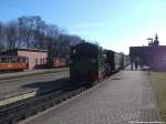 RBB Mh 52 mit Ziel Ostseebad Ghren im Bahnhof Putbus am 20.3.14