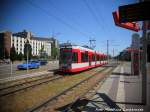 Wagen 649 der HAVAG beim einfahren in die Haltestelle S-Bahnhof Neustadt am 5.6.15