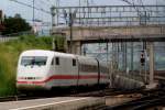 ICE 401 046 verlässt Spiez nach Interlaken Ost am 13.Mai 2010.