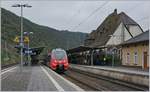 DB 442 204 nach Trier beim Halt in Cochem.