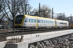 612 105/605 mit dem RE5 von Lindau Insel (ehemals Lindau Hbf) kommend mit ziel Stuttgart Hbf bei der Durchfahrt am Bahnbergang Aeschacher Ufer am 24.3.21