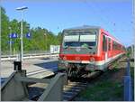 Ein VT 628 mit Steuerwagen 928 640-2 als RB in Binz.