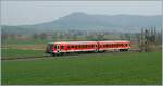 Ein DB VT 628 im Klettgau (CH) bei Wichlingen-Hallau.