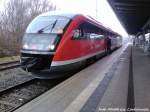 642 054/554 als RE8 mit Ziel Tesstin im Bahnhof Rostock Hbf am 13.4.13