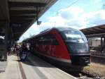 642 051 / 551 als RB12 mit ziel Graal-Mritz im Bahnhof Rostock Hbf am 15.7.14