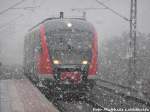 642 137 / 637 kommt mit viel Schnee in den Bahnhof Delitzsch ob Bf eingefahren am 29.2.16