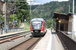 642 527/037 mit Ziel Rumburk bei der Einfahrt in den Bahnhof Schna am 6.6.22