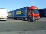 LKW Mercedes-Benz Actros 2544 Hngerzug der Spedition Benzinger gesehen auf dem Autohof in Grnstadt am 26.02.2014