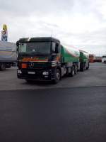 LKW Mercedes-Benz Actros Hngerzug mit Tankaufbau der Spedition Preiss gesehen auf dem Autohof Grnstadt am 11.02.2014