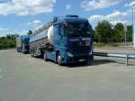 SZM Mercedes-Benz Actros mit Chemietankauflieger der Spedition WEDIG aus Frankenthal gesehen am 14.07.2014 auf dem Parkplatz vor dem REAL