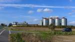 Drögennindorf, agrarwirtschaftliche Silos.