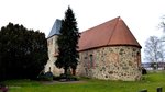 Namenlose Feldsteinkirche aus dem 13.