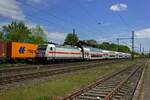 Auf dem Weg in Richtung Hannover durchfhrt 146 576 mit ihrem InterCity den Bahnhof von Niederndodeleben.