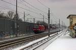 Kurz bevor ich aufgrund der frostigen Temperaturen den Rckzug antrat, passierte 193 395 mit einem gemischten Gterzug Richtung Osten den S-Bahn-Haltepunkt Friedrichshagen.