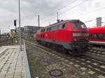 218 427 verlässt den Ulmer Hauptbahnhof in Richtung Abstellgleise.