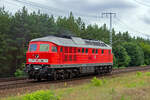 Nachdem 232 618 zuvor einen Schotterzug in die Gegenrichtung transportiert hatte, fuhr die Lok anschlieend allein in Richtung Sden. Auffllig ist der weie Rahmen um die Loknummer, wodurch beinahe der Eindruck eines Nummernschildes entsteht.