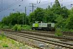 Nachdem sie einige Wagen in das Hafengelnde gebracht hat, kehrt 0275 905 in den Hammer Gterbahnhof zurck.