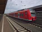 425 067 und 069 stehen am 22.08.14 als RE11 nach Mnchengladbach in Hamm.