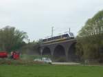 648 441 der NWB am 25.04.2013 auf der Rheinhausener Brcke.