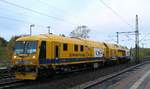 Alpha Rail's Schienenfräse der Fa.Linsinger(427 001-9, SF03 FFS plus)mit dem tollen Namen  Noel Amelie  unterwegs als DBV 94977 konnte ich heute beim Überhol-Halt in Schleswig aufnehmen. 21.10.2013 