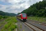 Auf der Fahrt von Kln nach Ldenscheid erreicht 620 005 am 09.07.2021 Brgge.