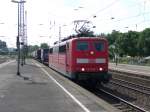 151 055 mit einem Ganzzug der Winner-Spedition durchfhrt am 30.06.2010 durch den Bahnhof Wuppertal-Oberbarmen.